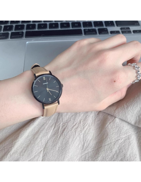 Casio Women LTP-VT02BL-1AUDF