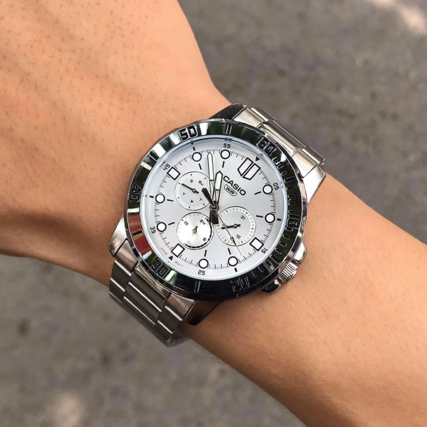 Casio Men MTP-VD300D-7EUDF