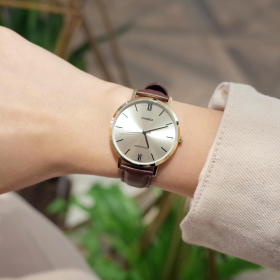 Casio Women LTP-VT01GL-9BUDF 2