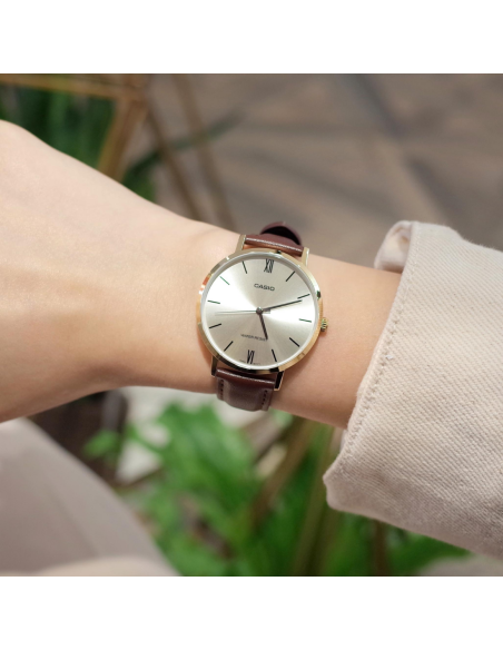 Casio Women LTP-VT01GL-9BUDF