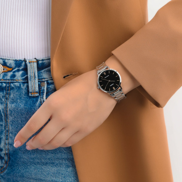 Casio Women LTP-VT01D-1BUDF