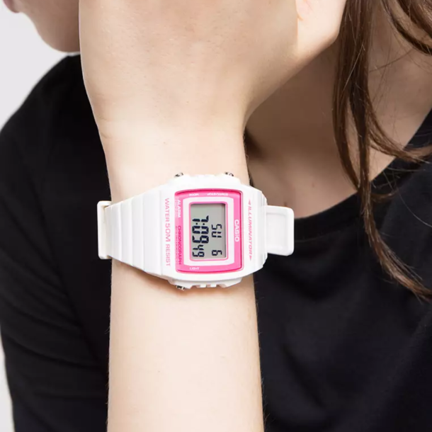 Casio Resin W-215H-7A2VDF