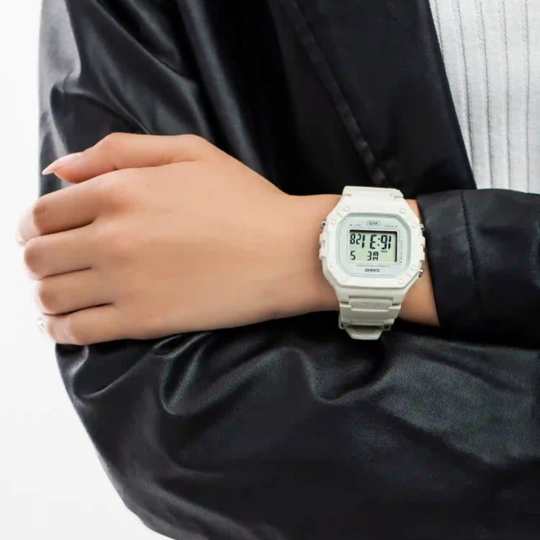 Casio Resin Series W-218HC-8AVDF