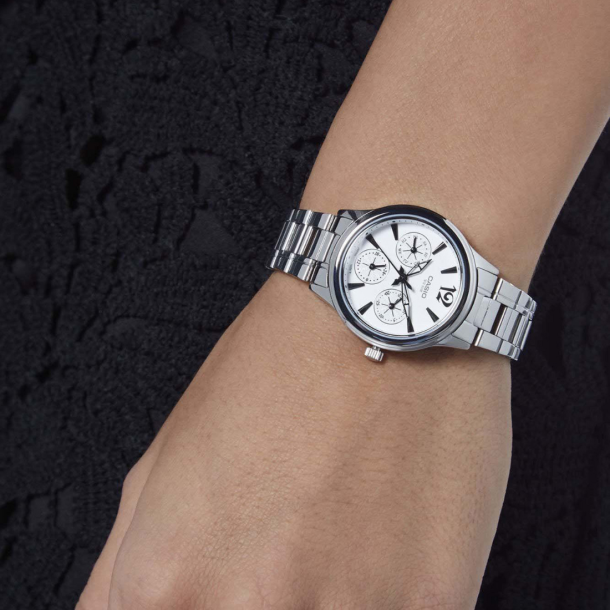 Casio Women LTP-2085D-7AVDF