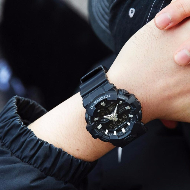 G-Shock GA-700-1BDR