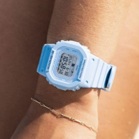 G-Shock Women GLX-S5600-2DR 2