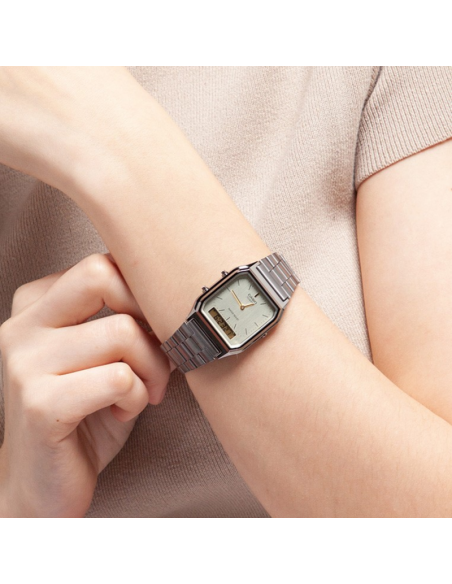 Vintage AQ-230GG-9ADF