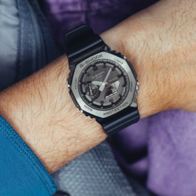 G-SHOCK GM-2100BB-1ADR 2