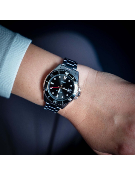 Casio Men MDV-10D-1A1VDF