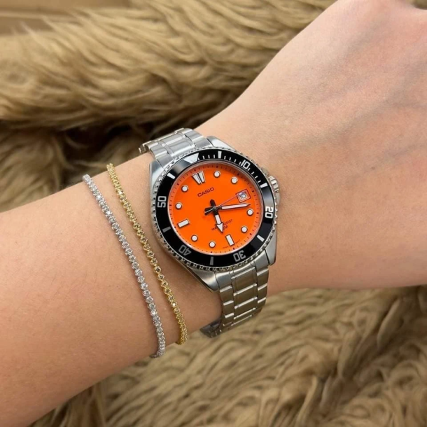 CASIO MEN MDV-10D-4A1V