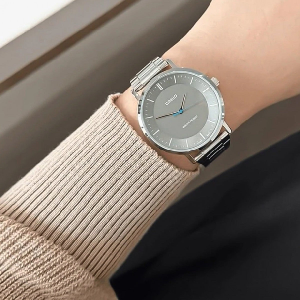 Casio men MTP-VT04D-8EDF