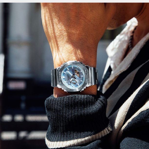 G-SHOCK GM-2110D-2ADR