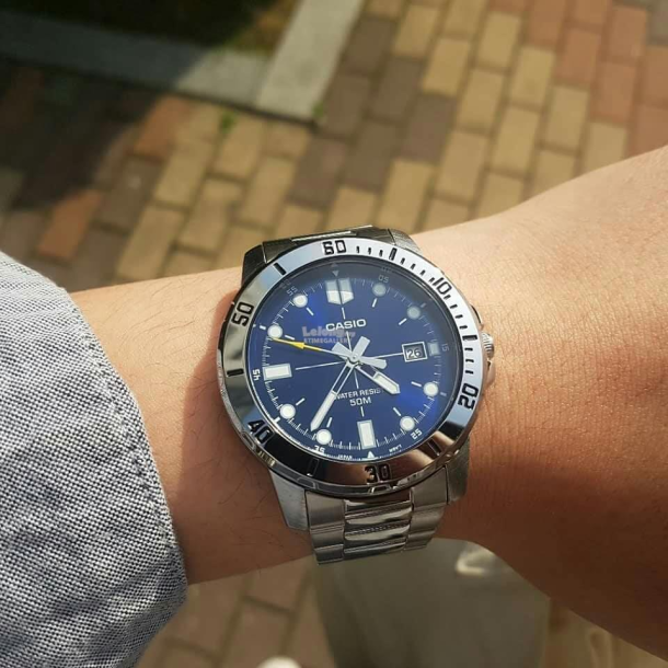 Casio Men MTP-VD01D-2EVUDF