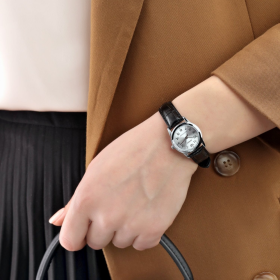 Casio Women LTP-V001L-7BUDF 2