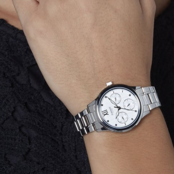 Casio Women LTP-E306D-7AVDF