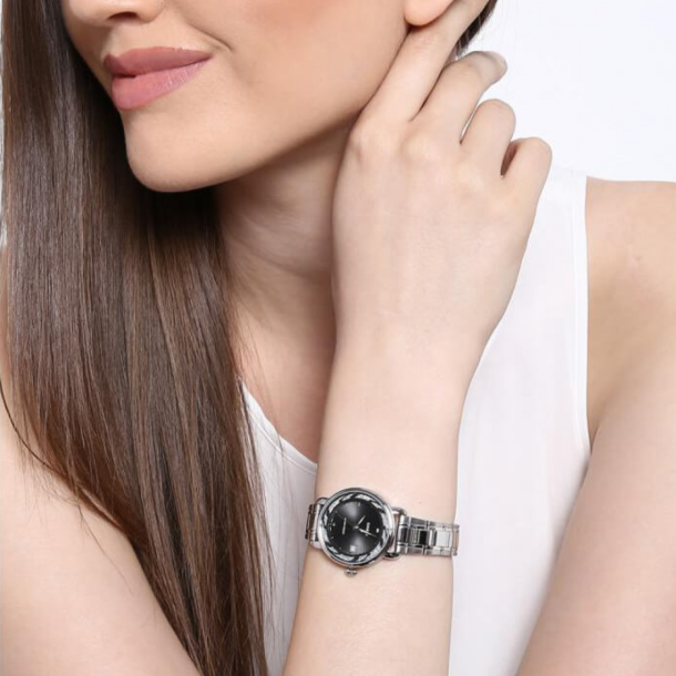 Casio Women LTP-E120D-1ADF