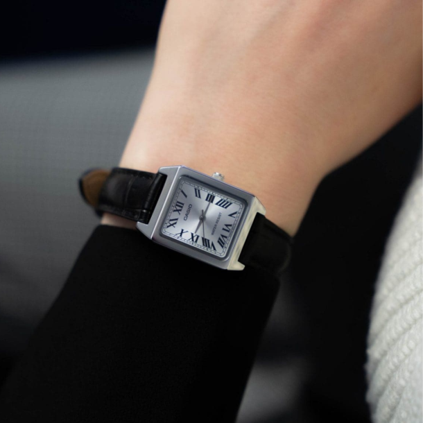 Casio Women LTP-V007L-7B1UDF