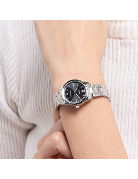 Casio Women LTP-V005D-1B2UDF