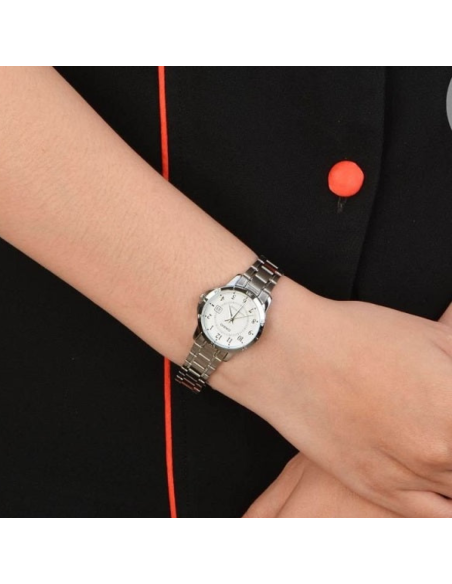 Casio Women LTP-V004D-7BUDF