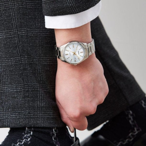 Casio Women LTP-1302D-7A2VDF