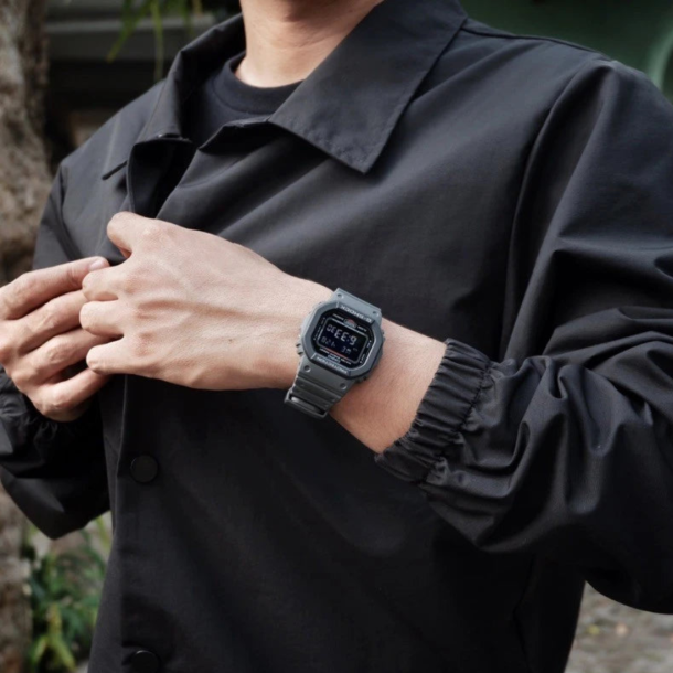 G-Shock DW-5610SU-8DR