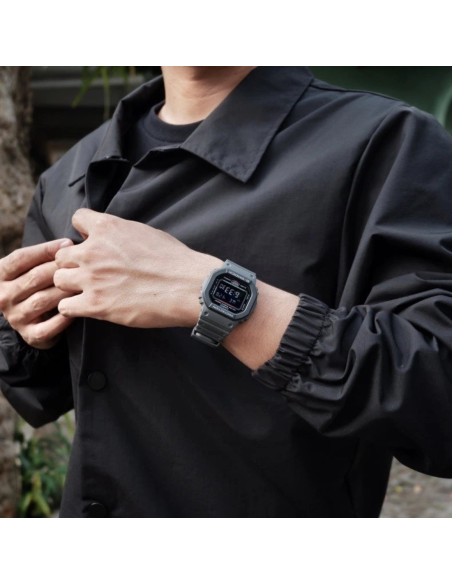 G-Shock DW-5610SU-8DR