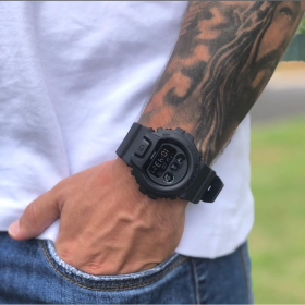 G-Shock DW-6900BB-1DR 2