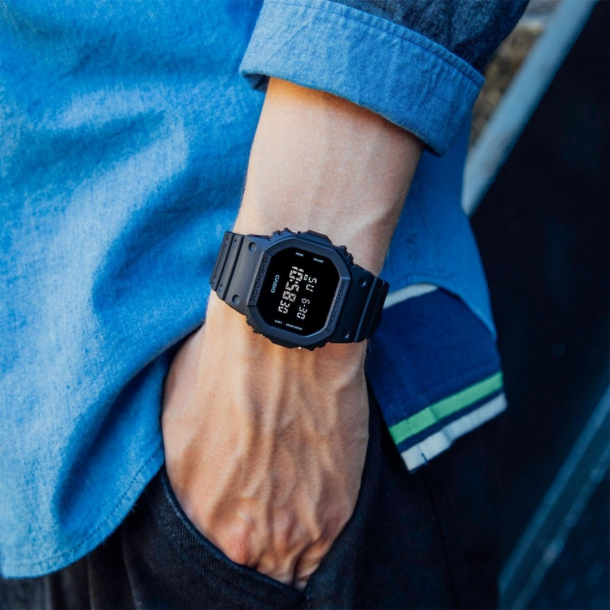 G-SHOCK DW-5600UBB-1DR